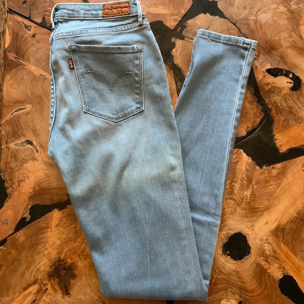 Levi’s legging fit jeans